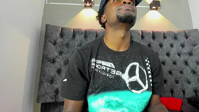 COMPTON 01 online show from 28, 11, 2025