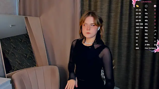 Snapshot of DiamondTimar chatting on 8, 10, 2025 DiamondTimar online show from 8, 10, 2025