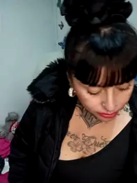 Snapshot of Skarletk chatting on 16, 10, 2025 Skarletk online show from 16, 10, 2025