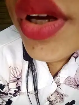 Snapshot of Sexy_kaveri1 chatting on 5, 10, 2025 Sexy kaveri1 online show from 5, 10, 2025