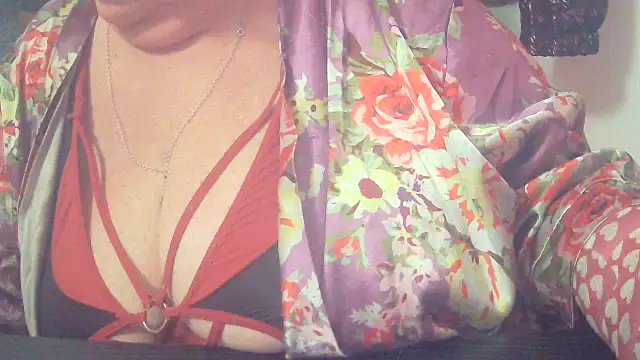 Playful MILF Demi online show from 17, 11, 2025