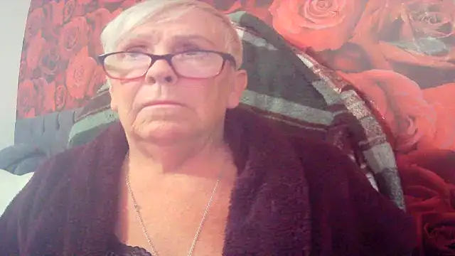 Snapshot of Playful_MILF_Demi chatting on 8, 6, 2026 Playful MILF Demi online show from 8, 6, 2026