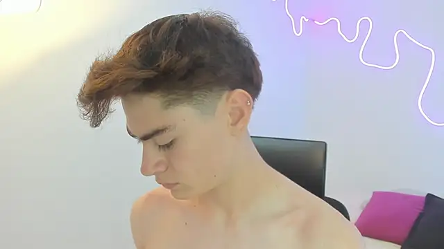 Sam Clark online show from 6, 11, 2025