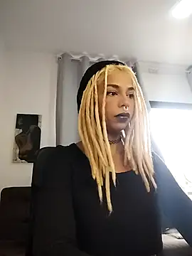 Snapshot of Helenoir chatting on 29, 5, 2026 Helenoir online show from 29, 5, 2026