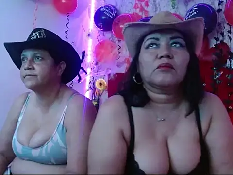 DannaLanegra2 online show from 12, 10, 2025