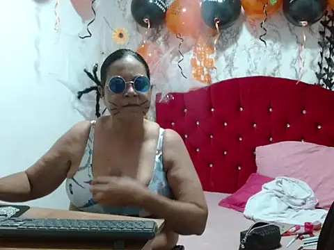 DannaLanegra2 online show from 22, 10, 2025