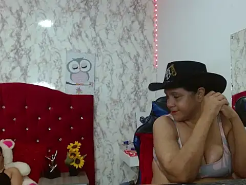 DannaLanegra2 online show from 25, 11, 2025