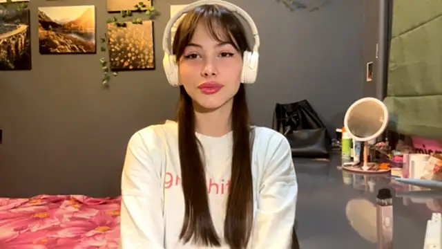 MysticAlisa online show from 9, 10, 2025