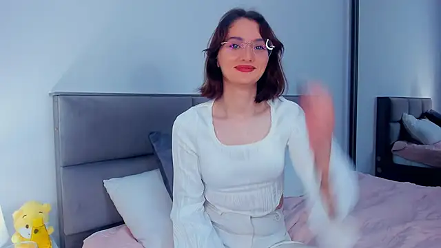 LorrieDegonia online show from 30, 10, 2025