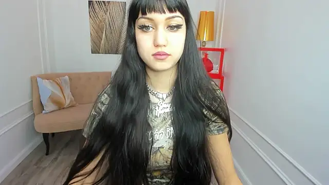 TiffanyYounge online show from 27, 2, 2026