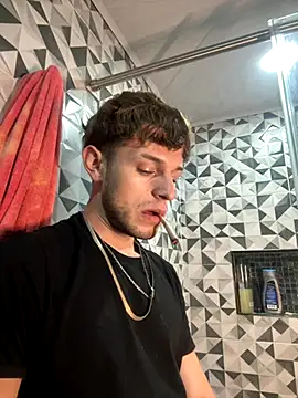 noah red online show from 12, 10, 2025