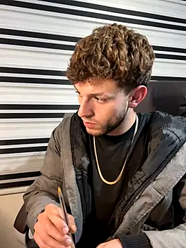 noah red online show from 26, 10, 2025