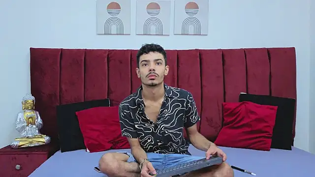 Timothe Evans online show from 17, 10, 2025