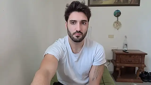 Al3xox02 online show from 24, 2, 2026