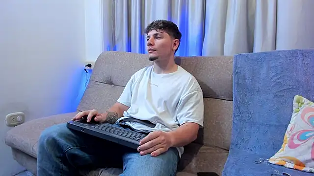 Leoo Miller online show from 28, 2, 2026