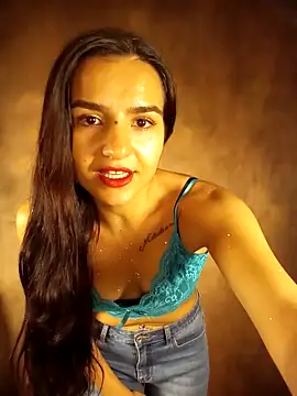 MissHazelnut online show from 5, 11, 2025