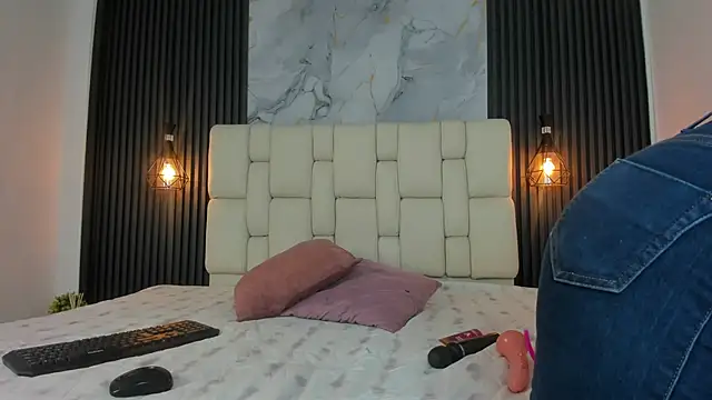 Snapshot of antonelasc chatting on 15, 1, 2026 antonelasc online show from 15, 1, 2026