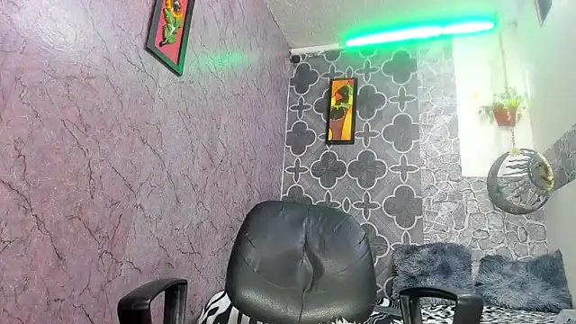 Snapshot of sexyboys_cutex18 chatting on 2, 2, 2026 sexyboys cutex18 online show from 2, 2, 2026