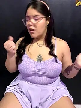 GabrielleMarsh1 online show from 13, 10, 2025