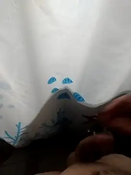 Snapshot of SantiagoB2 chatting on 28, 10, 2025 SantiagoB2 online show from 28, 10, 2025