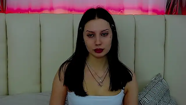 MaeAnna online show from 28, 11, 2025