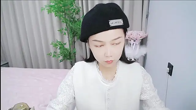 mili0923 online show from 28, 10, 2025