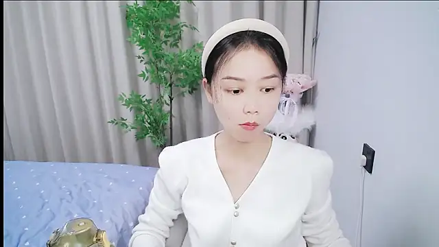 mili0923 online show from 5, 11, 2025