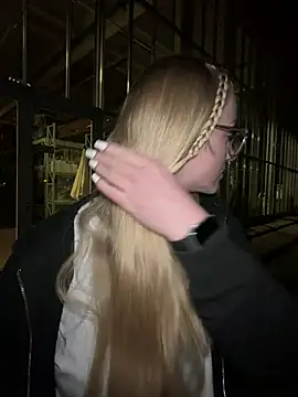 Snapshot of LinaLeana chatting on 19, 7, 2026 LinaLeana online show from 19, 7, 2026