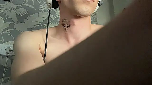 Snapshot of suicdemask chatting on 7, 6, 2026 suicdemask online show from 7, 6, 2026