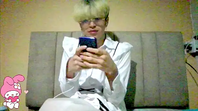 Snapshot of Cerecitauwu chatting on 11, 10, 2025 Cerecitauwu online show from 11, 10, 2025