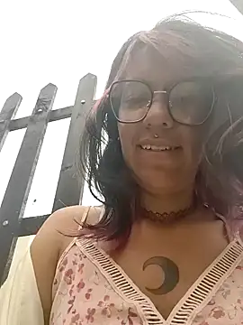 Abby 2-1 online show from 23, 10, 2025