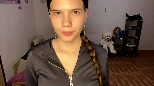 AlmetaBradicich online show from 11, 11, 2025