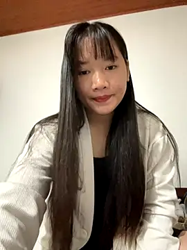 TrangNemo online show from 3, 11, 2025