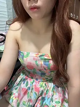 Snapshot of Beyeuuu chatting on 15, 5, 2026 Beyeuuu online show from 15, 5, 2026