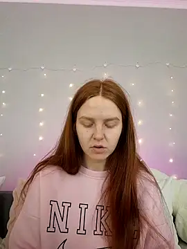 Snapshot of Evarey_ chatting on 24, 2, 2026 Evarey online show from 24, 2, 2026