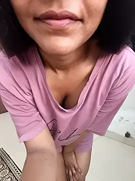 anshika0124 online show from 19, 1, 2026