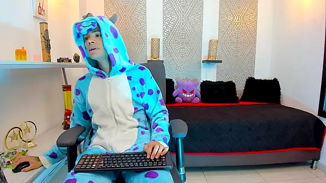 JacobBlackwell  online show from 5, 11, 2025