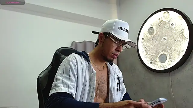 Rurik Jones online show from 23, 10, 2025