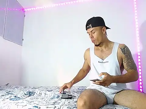 Rurik Jones online show from 13, 2, 2026