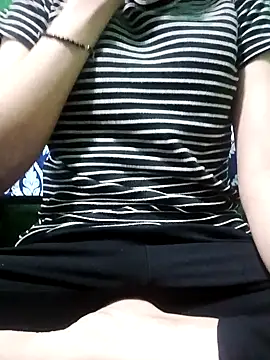 Snapshot of Hornyme18 chatting on 21, 10, 2025 Hornyme18 online show from 21, 10, 2025