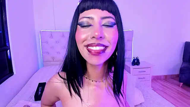 Snapshot of Nina_fox_0691 chatting on 15, 5, 2026 Nina fox 0691 online show from 15, 5, 2026