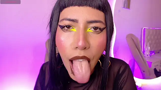 Nina fox 0691 online show from 10, 7, 2026