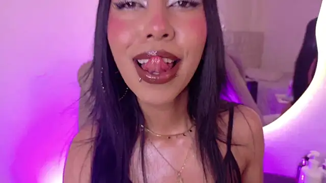 Nina fox 0691 online show from 1, 8, 2026