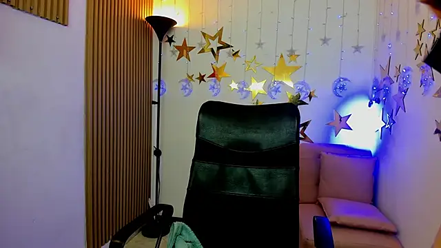 Snapshot of allison_mc chatting on 12, 2, 2026 allison mc online show from 12, 2, 2026