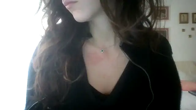 SuperValentina online show from 18, 2, 2026