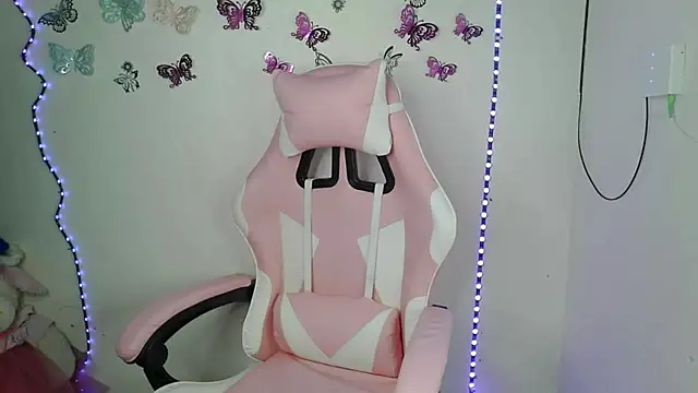 luna00bella7 online show from 31, 10, 2025