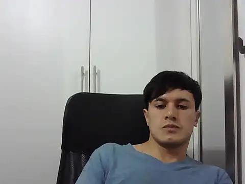 Snapshot of robxda21 chatting on 14, 10, 2025 robxda21 online show from 14, 10, 2025