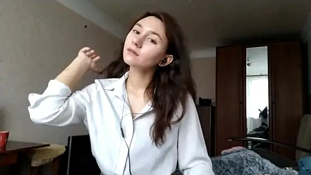 MiaLovelyOne online show from 22, 10, 2025