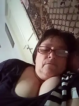 MilaCold5443 online show from 19, 4, 2026