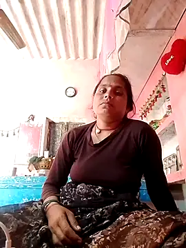 Snapshot of Rekhaji34 chatting on 12, 10, 2025 Rekhaji34 online show from 12, 10, 2025